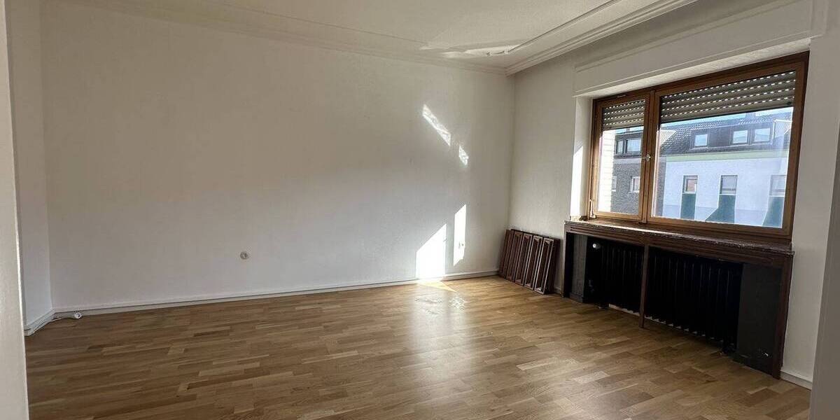 Einfamilienhaus Düren Gürzenich - 7 Zimmer, 178 m&sup2;, 355.000&euro; | Angebot:26190016