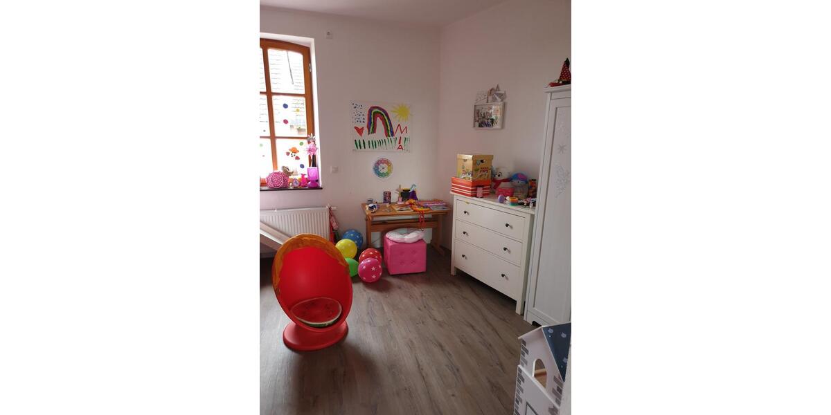 Einfamilienhaus Linnich - 8 Zimmer, 150 m&sup2;, 420.000&euro; | Angebot:25282171