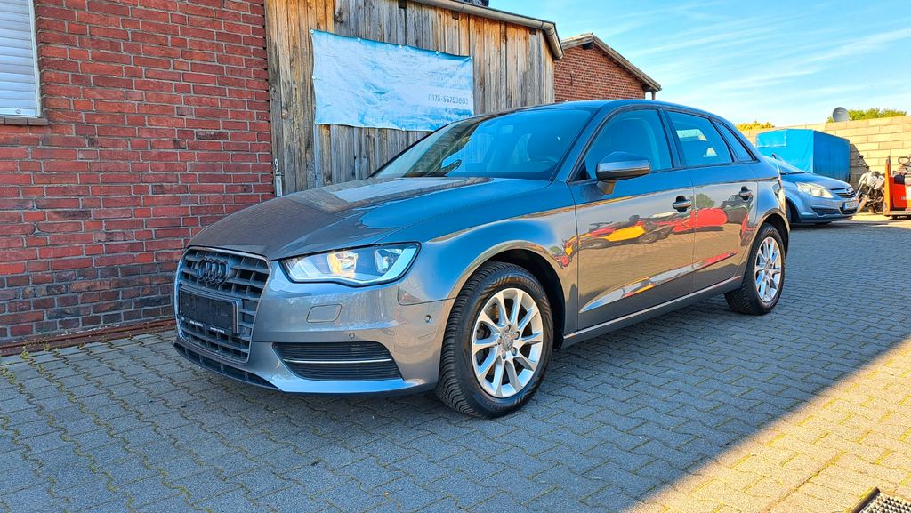 Audi A3 153.350 km 12.490 &euro; Geilenkirchen-Gillrath 52511