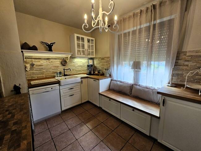 Mehrfamilienhaus, Wohnhaus Simmerath Dedenborn - 6 Zimmer, 228 m&sup2;, 395.000&euro; | Angebot:26029910