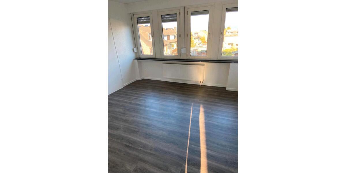 Dachgeschoßwohnung Würselen - 3 Zimmer, 85 m&sup2;, 1.130&euro; | Angebot:25330986