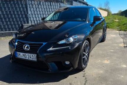 Lexus IS 300 122.736 km 20.490 &euro; Elsdorf 50189