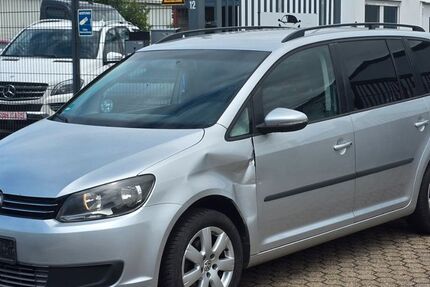 VW Touran 232.187 km 2.650 &euro; Düren 52353
