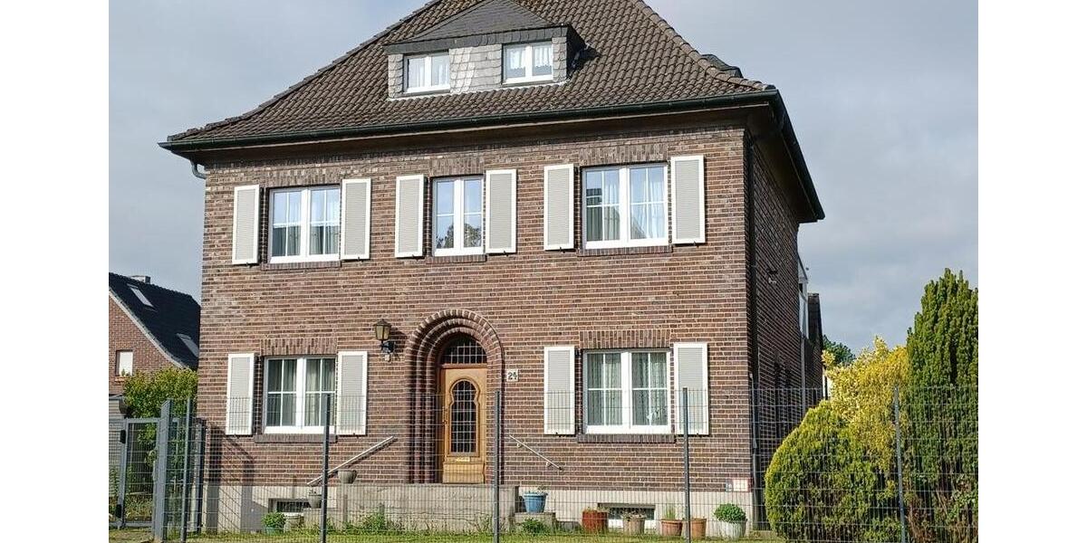 Einfamilienhaus Hückelhoven - 9 Zimmer, 220 m&sup2;, 389.000&euro; | Angebot:26727951