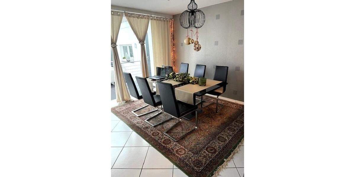 Einfamilienhaus Düren Niederau - 9 Zimmer, 300 m&sup2;, 569.000&euro; | Angebot:25740607