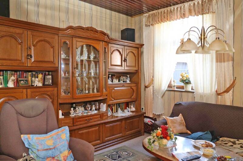 Mehrfamilienhaus, Wohnhaus Gangelt Birgden - 4 Zimmer, 91 m&sup2;, 127.000&euro; | Angebot:25661019