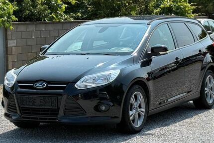 Ford Focus 113.951 km 2.450 &euro; Düren 52351