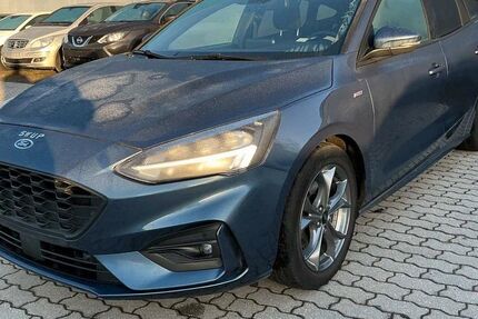 Ford Focus 54.641 km 15.890 &euro; Aldenhoven 52457