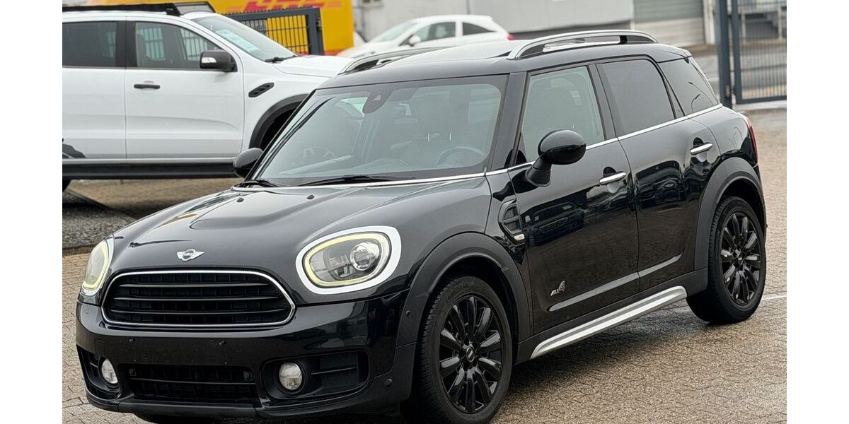 Mini Countryman D (Cooper) 294.228 km 7.899 &euro; Hückelhoven 41836