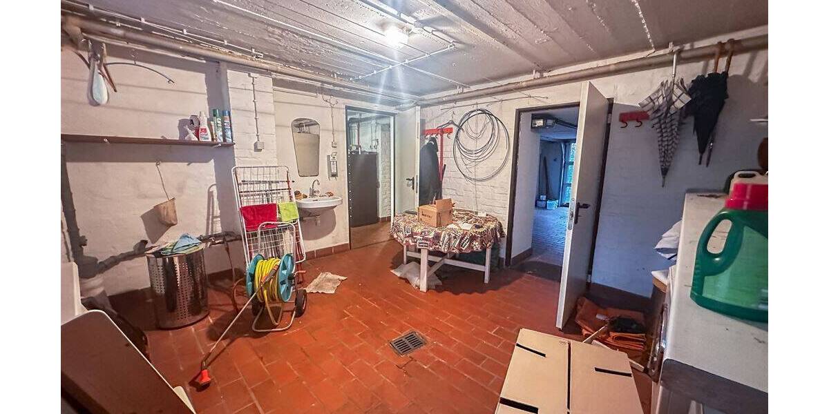 Reihenmittelhaus Aachen Aachen-Mitte - 7 Zimmer, 140 m&sup2;, 695.000&euro; | Angebot:26065134