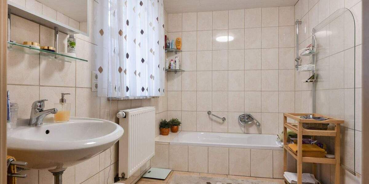 Mehrfamilienhaus, Wohnhaus Heinsberg / Scheifendahl Straeten - 8 Zimmer, 302 m&sup2;, 289.800&euro; | Angebot:25837748