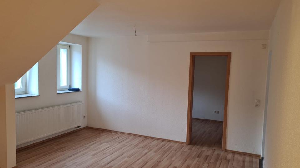 Dachgeschoßwohnung Stolberg (Rheinland) - 2.5 Zimmer, 50 m&sup2;, 570&euro; | Angebot:23762330