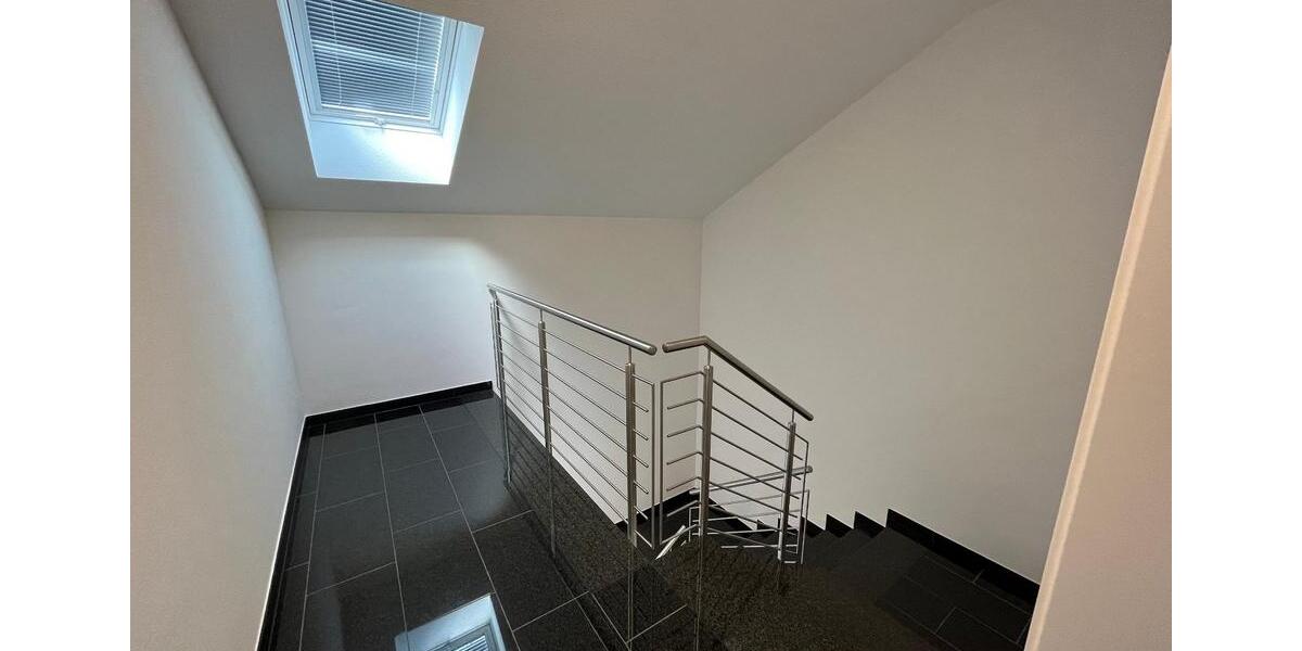Dachgeschoßwohnung Vettweiß - 3 Zimmer, 84 m&sup2;, 1.086&euro; | Angebot:26609174