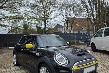 Mini Cooper SE 37.891 km 16.400 &euro; Würselen 52146