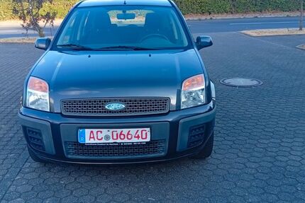 Ford Fusion 157.231 km 2.499 &euro; Aachen 52080