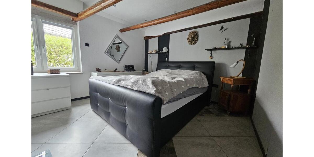 Mehrfamilienhaus, Wohnhaus Simmerath - 9 Zimmer, 240 m&sup2;, 420.000&euro; | Angebot:26405412