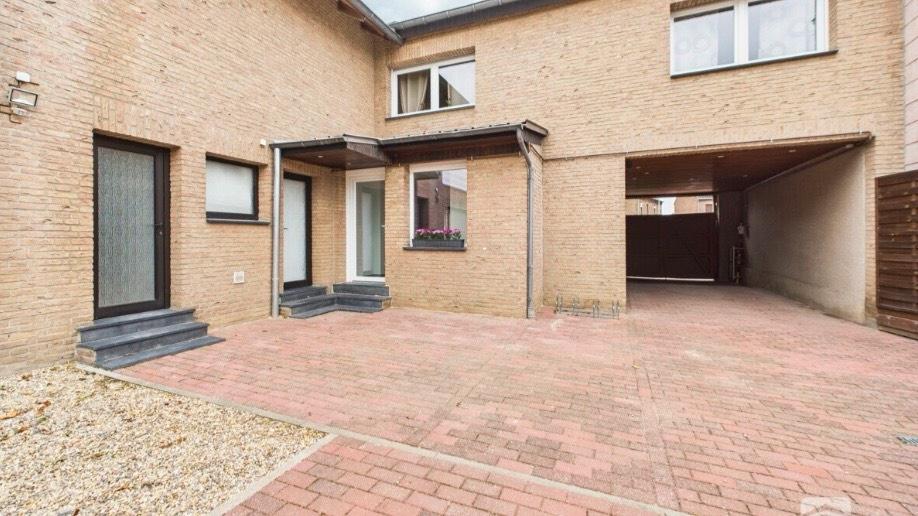 Etagenwohnung Heinsberg - 3 Zimmer, 135 m&sup2;, 1.100&euro; | Angebot:25657874