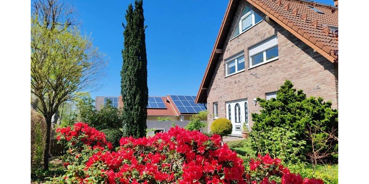 Einfamilienhaus Roetgen - 9 Zimmer, 280 m&sup2;, 890.000&euro; | Angebot:25971023