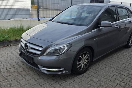 Mercedes-Benz B 180 216.900 km 6.490 &euro; Eschweiler 52249