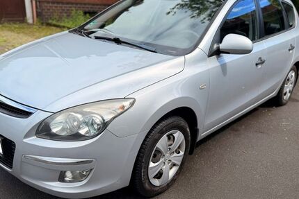 Hyundai i30 223.000 km 1.899 &euro; Eschweiler 52249