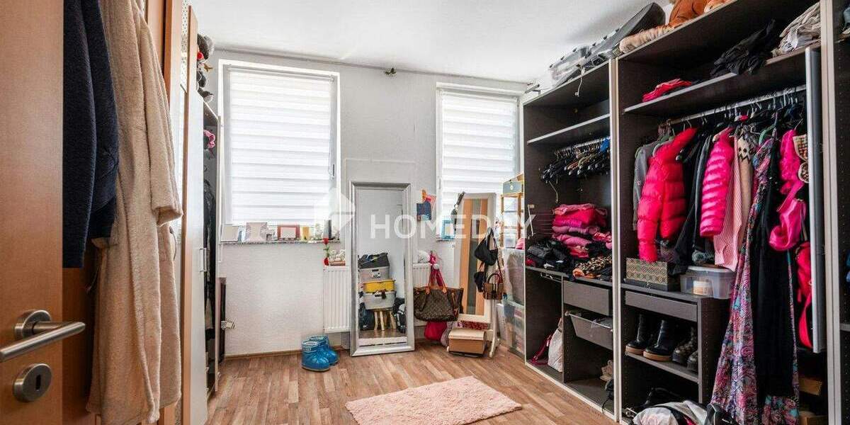 Reihenmittelhaus Würselen - 6 Zimmer, 160 m&sup2;, 399.000&euro; | Angebot:25737605