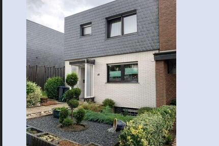 Haus Stolberg (Rheinland) - 5 Zimmer, 104 m&sup2;, 1.700&euro; | Angebot:26581633
