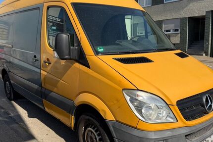 Mercedes-Benz Sprinter 197.000 km 4.900 &euro; Aachen 52080