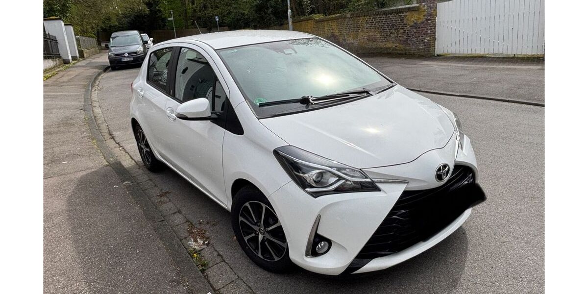 Toyota Yaris 69.500 km 10.800 &euro; Eschweiler 52249