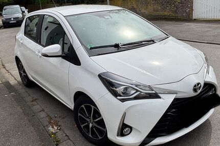 Toyota Yaris 69.500 km 9.890 &euro; Eschweiler 52249