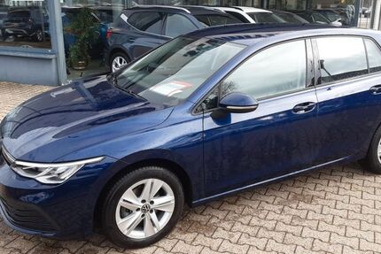 VW Golf 31.900 km 20.990 &euro; Monschau (bei Aachen) 52156