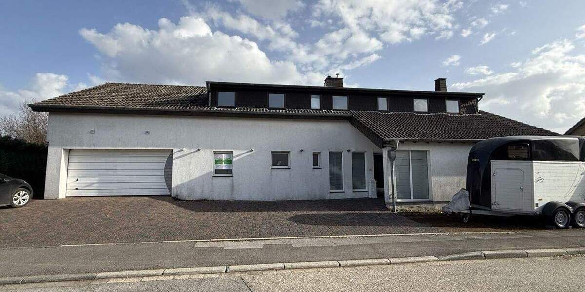 Mehrfamilienhaus, Wohnhaus Simmerath / Kesternich Kesternich - 8 Zimmer, 220 m&sup2;, 399.000&euro; | Angebot:25837229