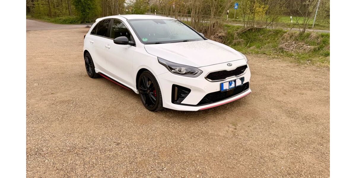 Kia ceed / Ceed 48.000 km 22.999 &euro; Aachen 52080