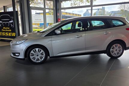 Ford Focus 73.000 km 9.499 &euro; Jülich 52428