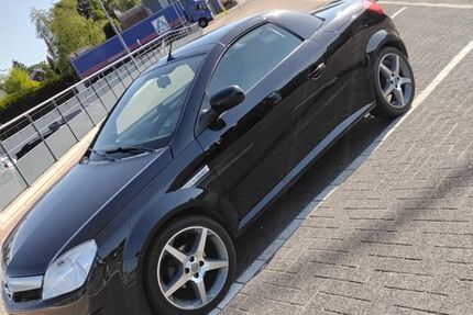 Opel Tigra 112.300 km 2.300 &euro; Aachen 52074
