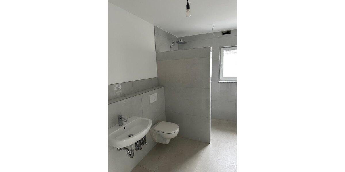 Etagenwohnung Gangelt - 5 Zimmer, 135 m&sup2;, 1.195&euro; | Angebot:26397810