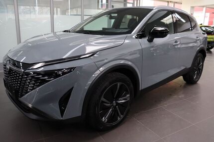 Nissan Qashqai 2.382 km 30.350 &euro; Düren 52349