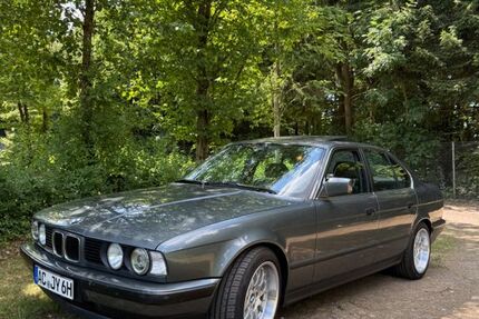 BMW 525 121.000 km 9.990 &euro; Aachen 52066