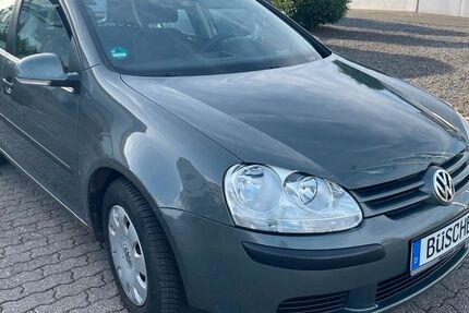 VW Golf 124.000 km 5.850 &euro; Stolberg 52222