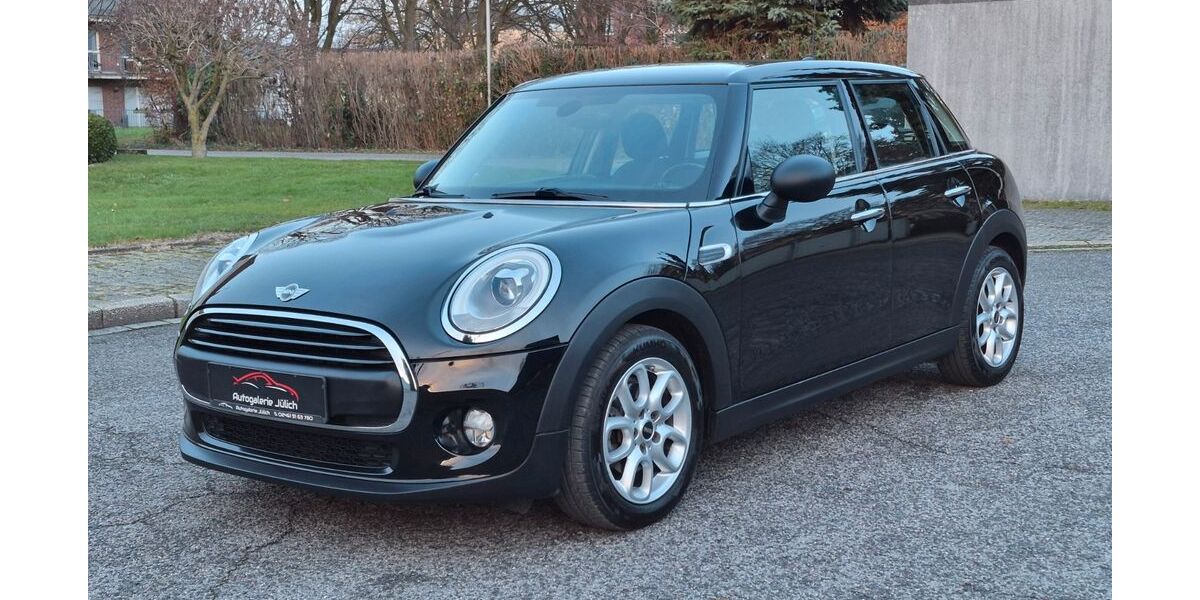 Mini ONE 80.000 km 9.499 &euro; Jülich 52428