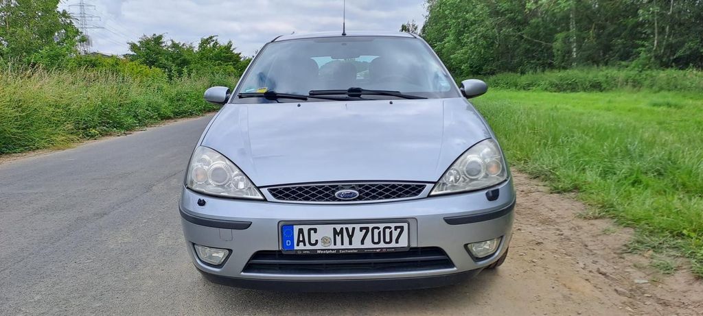 Ford Focus 153.000 km 2.100 &euro; stolberg 52222