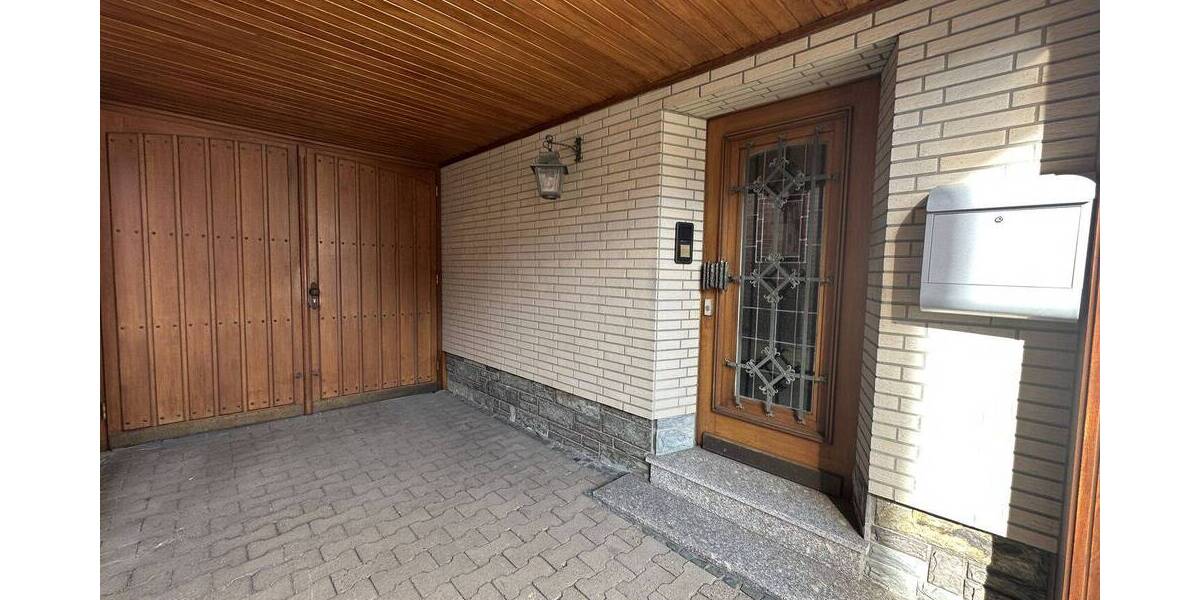 Einfamilienhaus Düren Gürzenich - 7 Zimmer, 178 m&sup2;, 355.000&euro; | Angebot:26190016