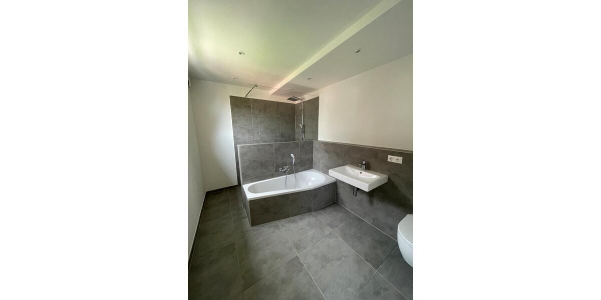 Einfamilienhaus Erkelenz - 5 Zimmer, 140 m&sup2;, 1.735&euro; | Angebot:26700174