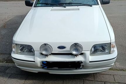 Ford Escort 24.900 km 2.999 &euro; Hückelhoven 41836