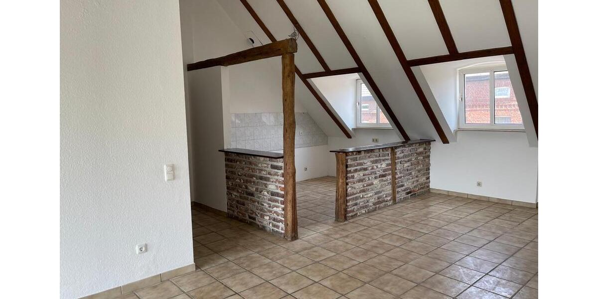 Etagenwohnung Stolberg (Rheinland) - 2 Zimmer, 100 m&sup2;, 850&euro; | Angebot:25478924