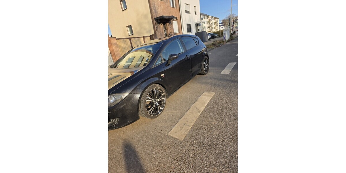 Seat Leon 250.000 km 3.000 &euro; Düren 52349