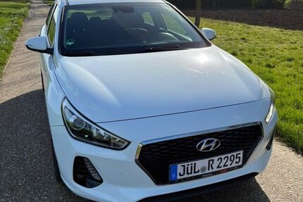 Hyundai i30 115.000 km 12.995 &euro; Jülich 52428