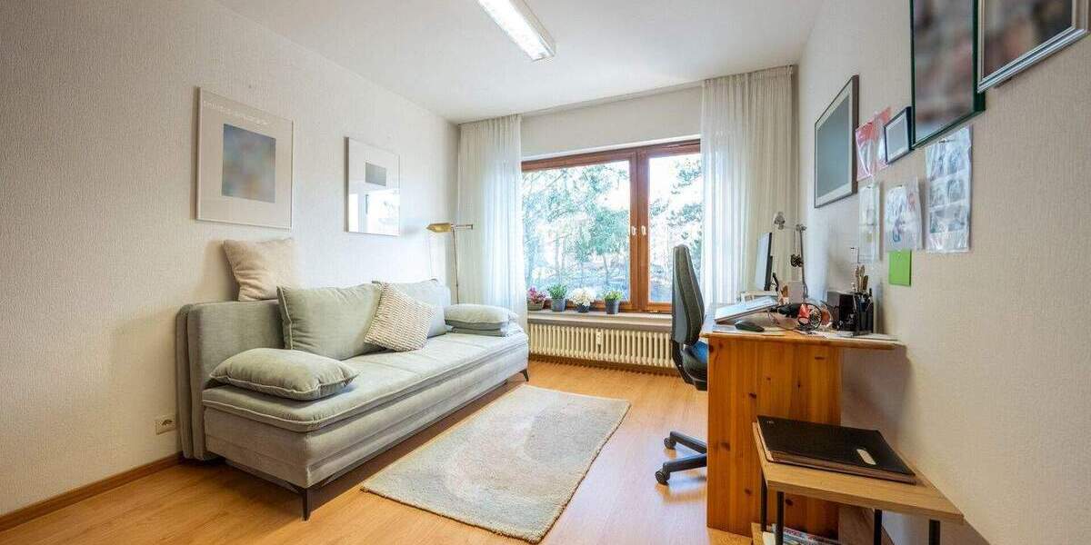 Mehrfamilienhaus, Wohnhaus Herzogenrath - 7 Zimmer, 209 m&sup2;, 349.000&euro; | Angebot:25742125