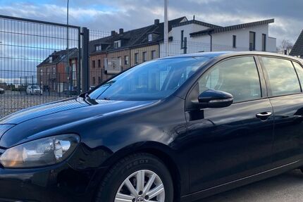 VW Golf 238.000 km 4.999 &euro; Düren 52353