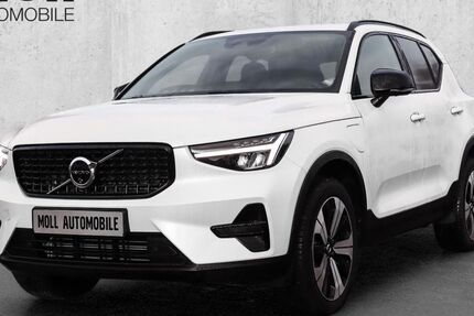 Volvo XC40 4.297 km 32.290 &euro; Aachen 52078