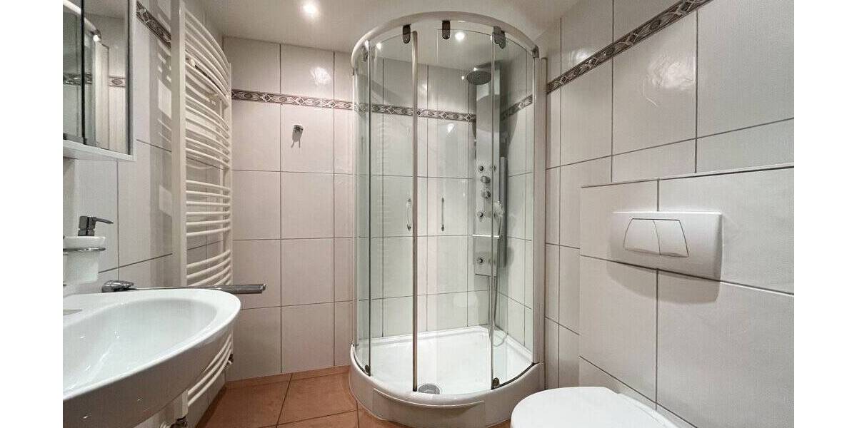 Etagenwohnung Aachen Aachen-Mitte - 2 Zimmer, 84 m&sup2;, 265.000&euro; | Angebot:26192168